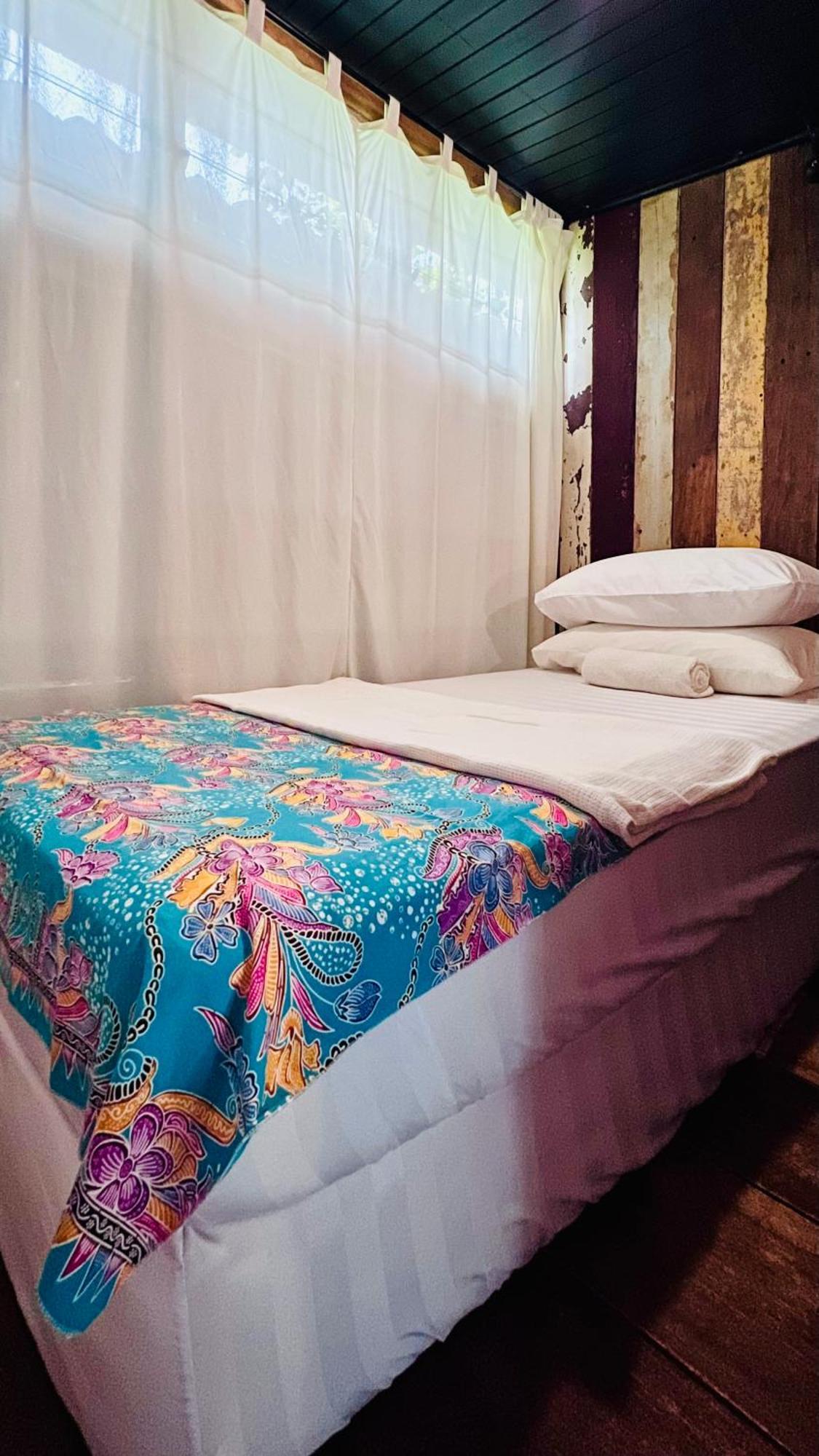 Frenz Republic - Self Check In Guest house